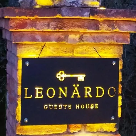 Leonaerdo Guests House - Lt Locazione Turistica Apartamento *