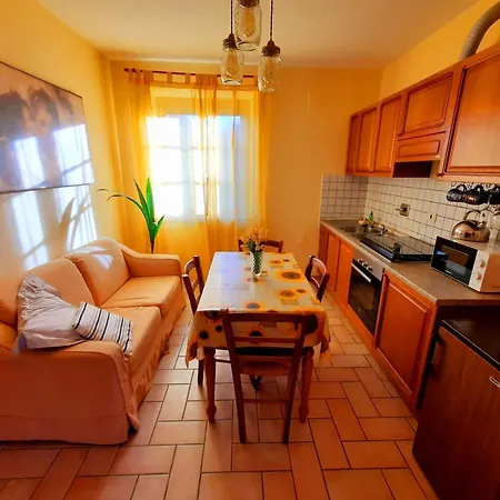 Leonaerdo Guests House - Lt Locazione Turistica 公寓 *