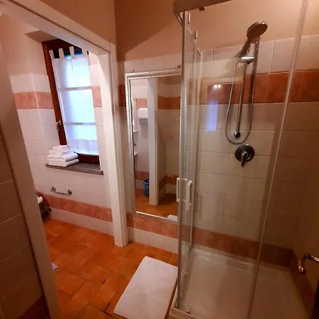 Apartment Leonaerdo Guests House - Lt Locazione Turistica *
