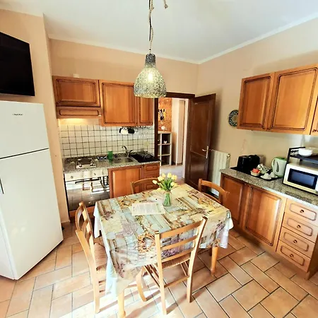 Leonaerdo Guests House - Lt Locazione Turistica 公寓 *